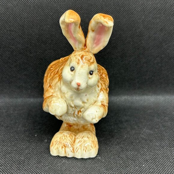Pacific Rim vintage bobble/nodder rabbit figurine - Picture 1 of 4